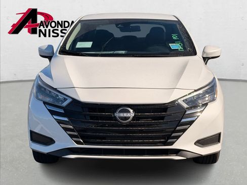 New 2025 Nissan Versa SV image 5