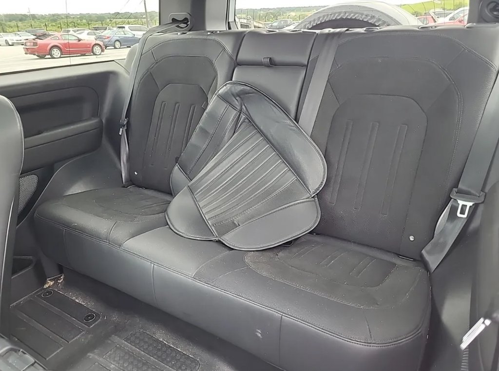 Used 2022 Land Rover Defender 90 V8 AWD/4WD image 6