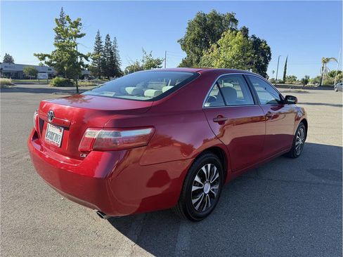 Used 2007 Toyota Camry LE FWD image 5