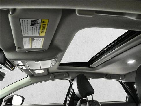 Used 2025 MAZDA CX-30 AWD 2.5 S w/ Preferred Package image 16