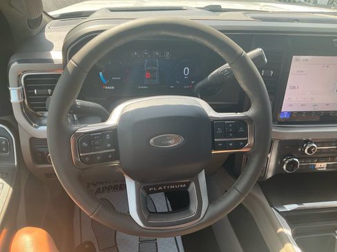 New 2026 Ford F250 Platinum w/ Platinum Plus Package AWD/4WD image 23