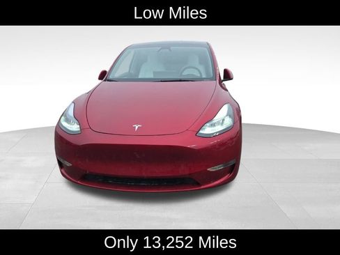 Used 2024 Tesla Model Y Long Range image 2