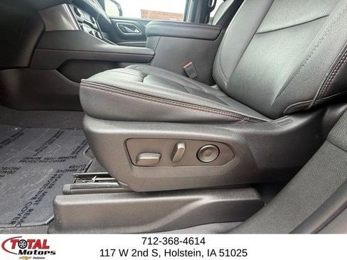 Used 2023 Chevrolet Suburban RST AWD/4WD image 10
