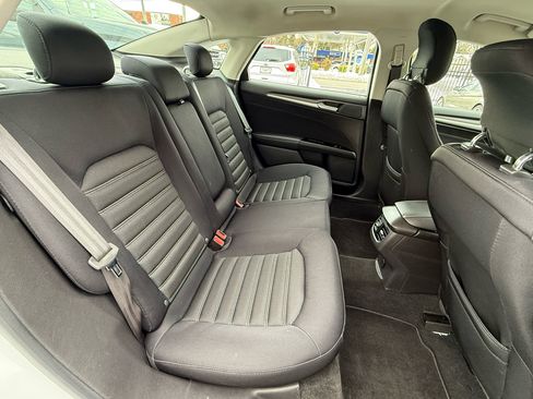 Used 2013 Ford Fusion SE image 15