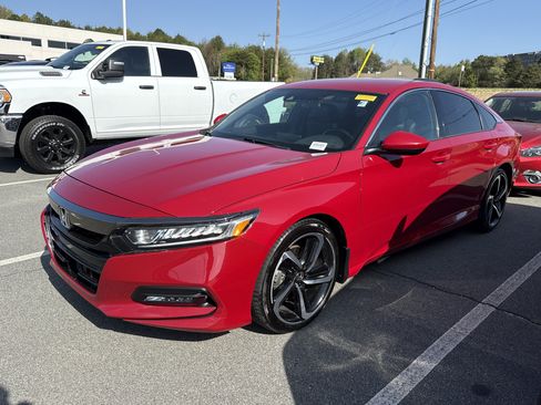 Used 2020 Honda Accord Sport image 5