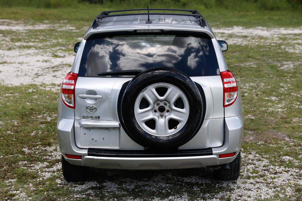 Used 2011 Toyota RAV4 2WD w/ Base L4 Extra Value Pkg image 9
