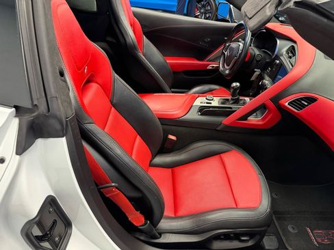 Used 2019 Chevrolet Corvette Grand Sport RWD image 16
