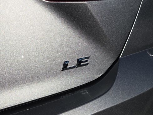 Used 2025 Toyota Camry LE image 6