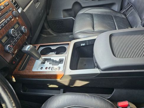 Used 2012 Nissan Titan SL image 27