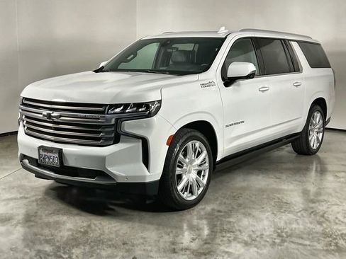 Used 2021 Chevrolet Suburban High Country AWD/4WD image 4