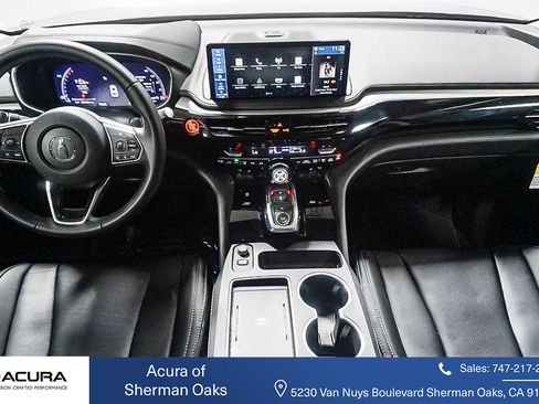 Used 2025 Acura MDX SH-AWD w/ Technology Package image 21