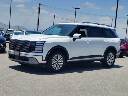 New 2026 Hyundai Palisade FWD Hybrid image 2