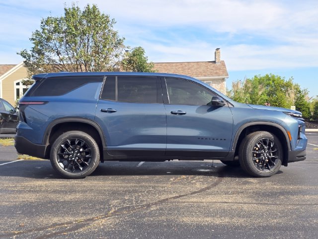 Used 2024 Chevrolet Traverse LS w/ Midnight/Sport Edition FWD image 24