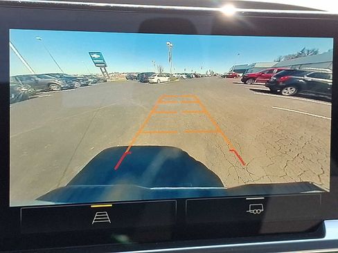 Used 2025 Chevrolet Silverado 2500 LT w/ Convenience Package image 18