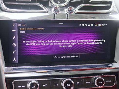 Used 2022 Bentley Bentayga image 26