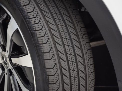 Certified 2022 Mercedes-Benz GLB 250 image 30