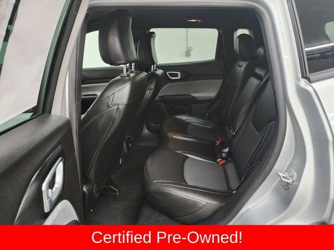Certified 2025 Jeep Compass Latitude AWD/4WD image 23
