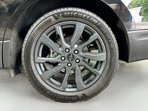 Used 2022 Chevrolet Equinox RS FWD image 32