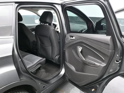 Used 2017 Ford Escape SE w/ Equipment Group 201A AWD/4WD image 17
