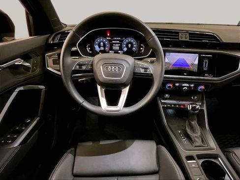 Used 2025 Audi Q3 2.0T Premium w/ Convenience Package AWD/4WD image 5