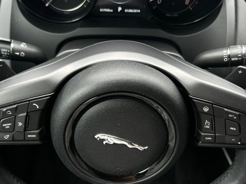 Used 2016 Jaguar F-TYPE Convertible image 93