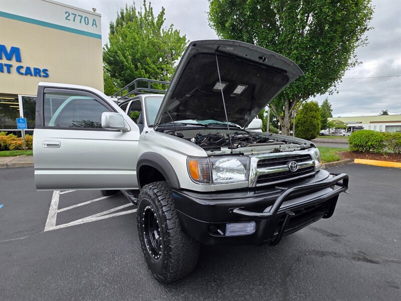 Used 1999 Toyota 4Runner SR5 w/ Upgrade Value Pkg 4 AWD/4WD image 26
