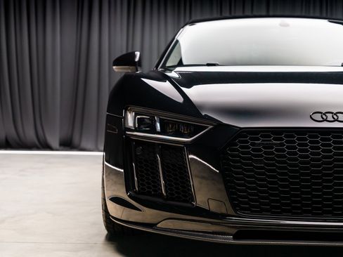 Used 2017 Audi R8 V10 w/ 20" Wheel Package image 26