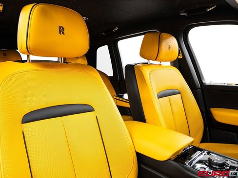 Used 2023 Rolls-Royce Cullinan AWD/4WD image 37
