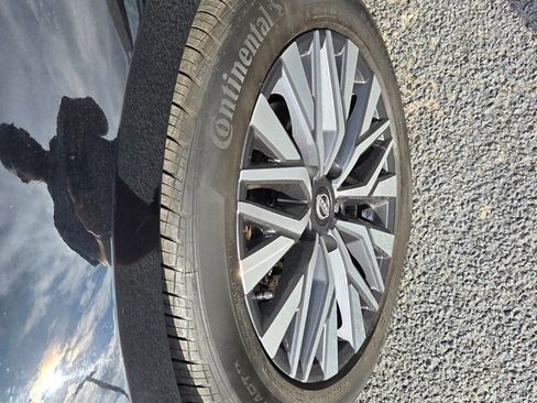 Used 2024 Nissan Altima 2.5 SV image 18