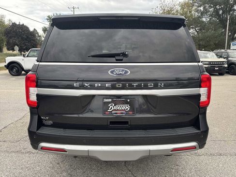 Used 2024 Ford Expedition XLT image 7