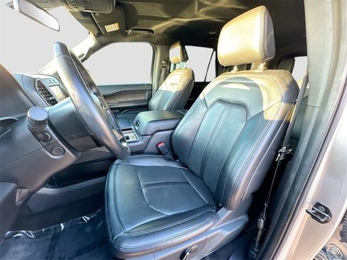 Certified 2021 Ford Expedition Limited image 18