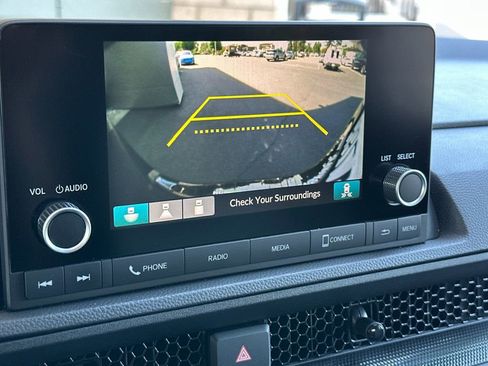 Used 2025 Honda CR-V EX image 18