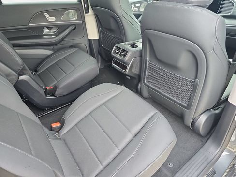 New 2026 Mercedes-Benz GLS 450 4MATIC image 11