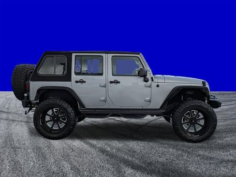Used 2015 Jeep Wrangler Unlimited Sport image 3