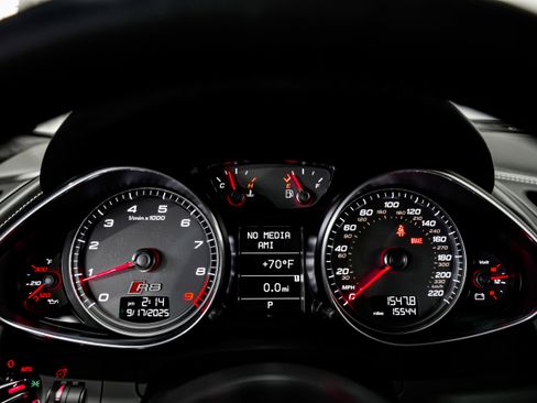 Used 2014 Audi R8 V8 image 11
