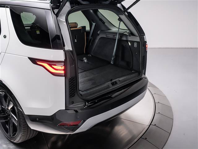 New 2026 Land Rover Discovery Limited Edition AWD/4WD image 32