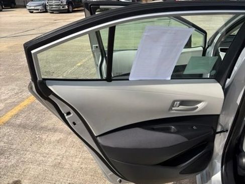 Used 2026 Toyota Corolla LE FWD image 25