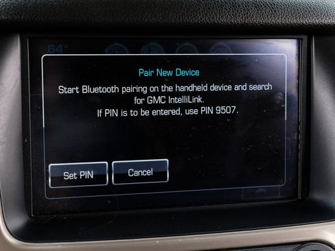 Used 2017 GMC Yukon Denali image 24