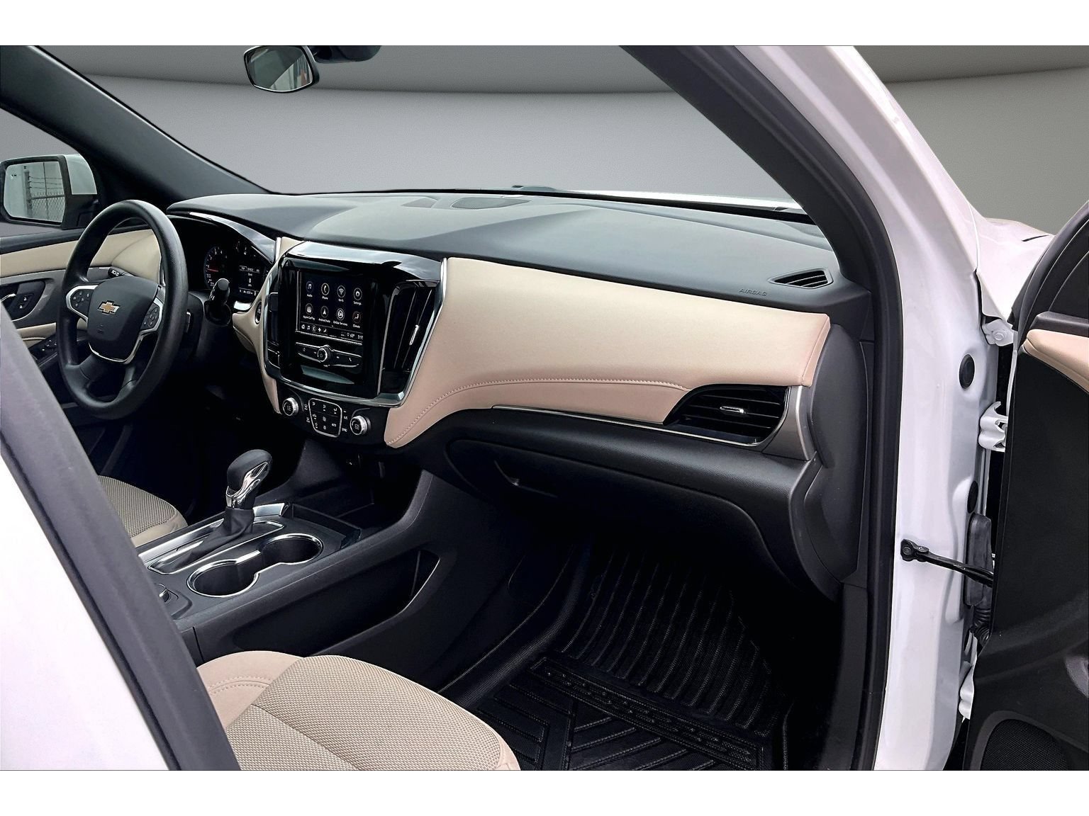 Used 2024 Chevrolet Traverse LS w/ Safety Package FWD image 47