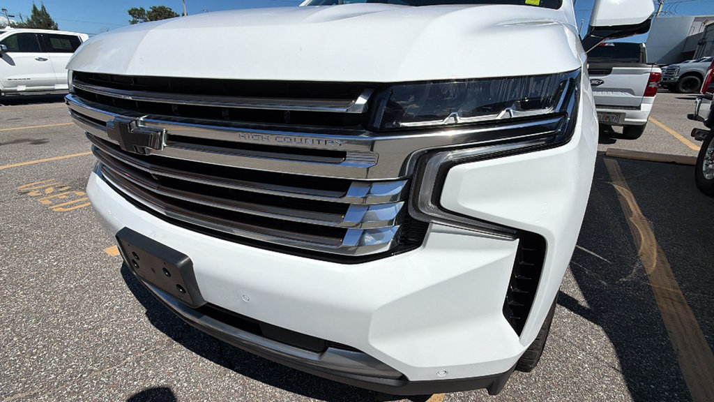 Used 2024 Chevrolet Suburban High Country w/ Advanced Technology Package AWD/4WD image 10