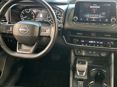 Certified 2025 Nissan Rogue SV AWD/4WD image 16