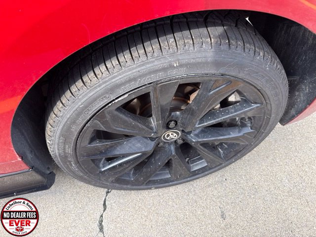 Used 2021 Toyota Corolla SE w/ Special Edition FWD image 4