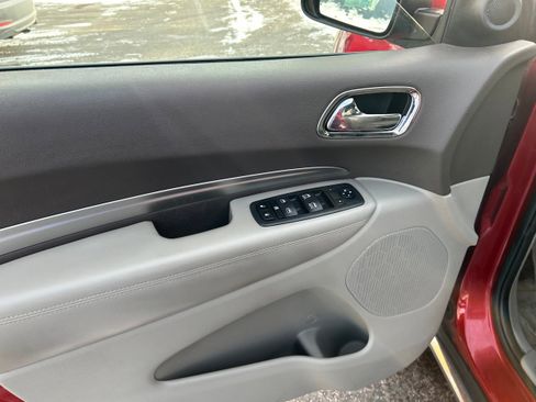 Used 2011 Dodge Durango Express image 9