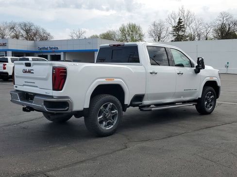 New 2025 GMC Sierra 2500 SLT w/ SLT Premium Package image 3