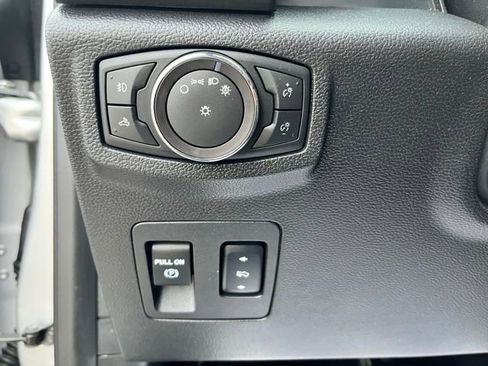 Used 2018 Ford F150 XLT w/ Equipment Group 302A Luxury image 29