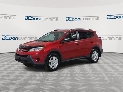 Used 2014 Toyota RAV4 LE image 4