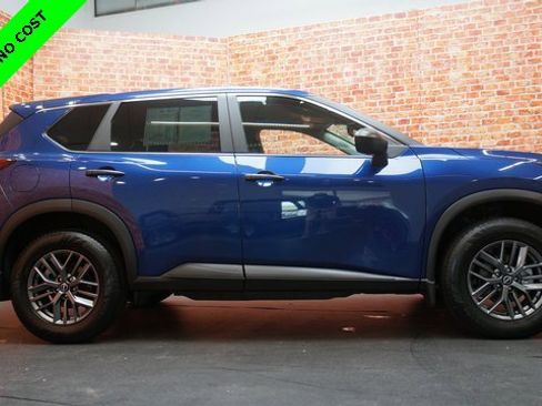 Used 2022 Nissan Rogue S image 8