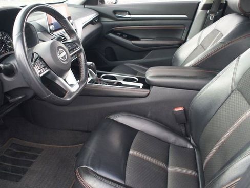 Used 2023 Nissan Altima 2.5 SR image 12