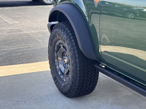 New 2025 Ford Bronco Badlands image 5