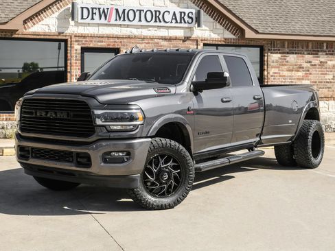 Used 2020 RAM 3500 Laramie AWD/4WD image 2